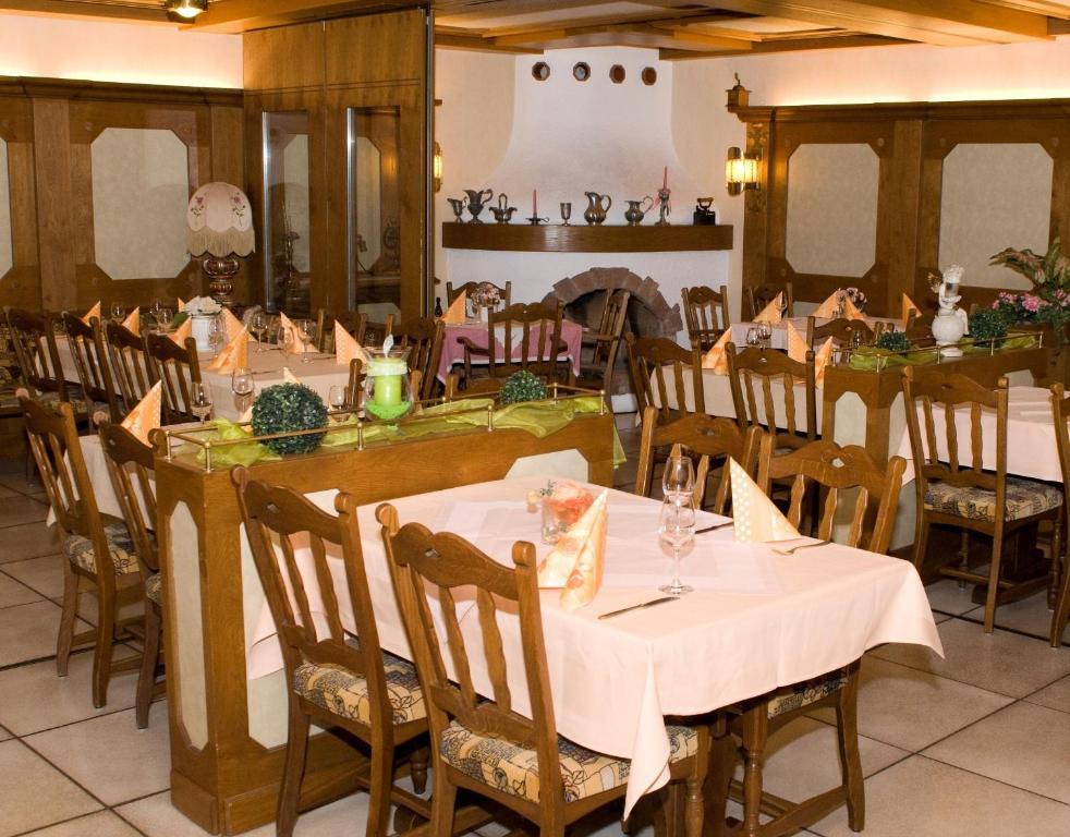 Hotel Pohl Kinheim Ngoại thất bức ảnh