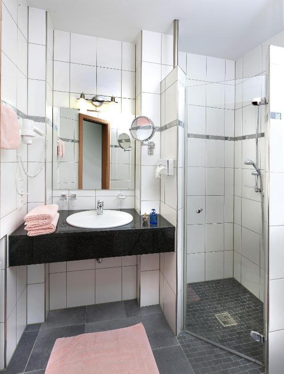 Hotel Pohl Kinheim Phòng bức ảnh