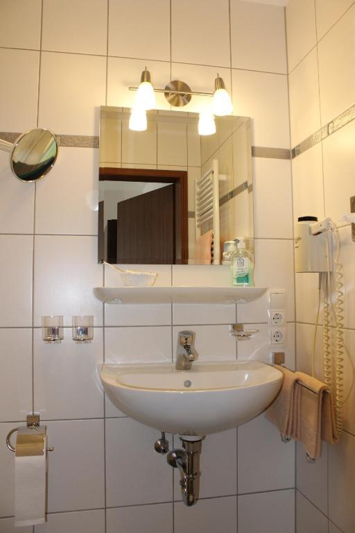 Hotel Pohl Kinheim Phòng bức ảnh